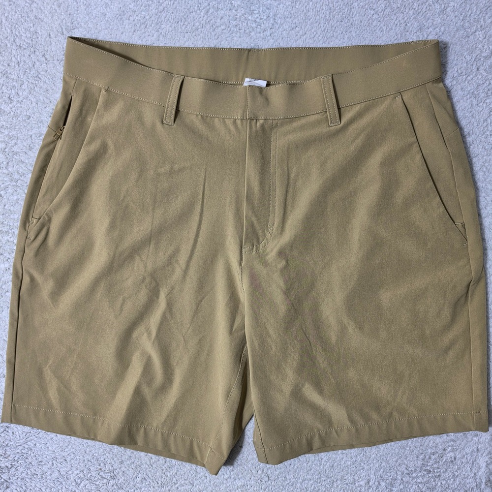Fabletics Shorts Mens 34/8 Tan Stretch Performance Golf Athletic